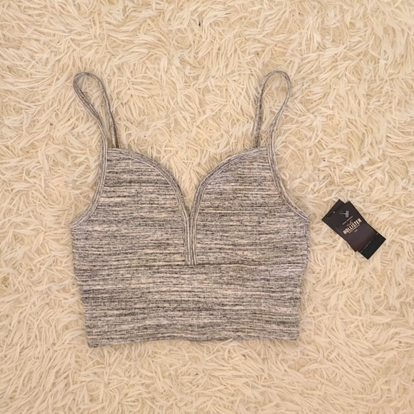 Hollister Tops - NWT Hollister Crop Top